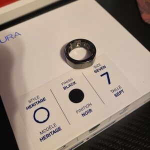 Oura Ring Gen 3 Size 7 Black Heritage
